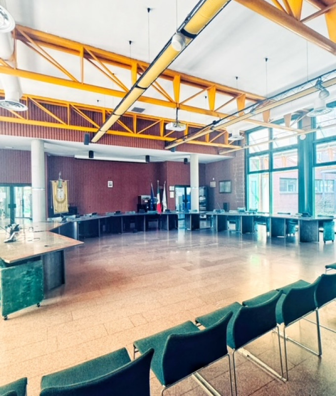 IMMAGINE SALA CONSIGLIARE